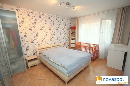 Zařízený a zrekonstruovaný byt 2+1, 60m2 v klidné lokalitě Petřin - Fotka 1