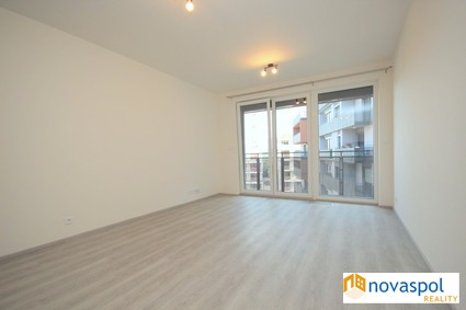 Novostavba, 1+kk, balkon, garážové stání, sklep, projekt U Hostivařské přehrady  - Fotka 7
