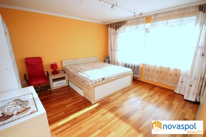 Zařízený pokoj 20m2, Praha 12 - Kamýk - Fotka 1