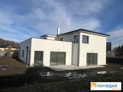 Prodej novostavby RD 286 m2 + 79 m2 terasa, pozemek 1173 m2, Sulice-Hlubočinka, okres Praha východ. - Fotka 7