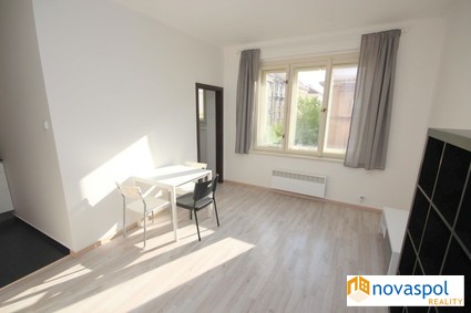 Rekonstrukce, zařízeno: 2+kk, 40m2, Vinohrady - Fotka 1