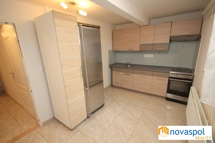 2+1, 70m2, suterén, Praha 12 - Kamýk - Fotka 1