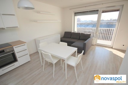 Novostavba, zařízeno: Byt 2+kk/B, sklepem a garážovým stáním, u metra Kolbenova, ulice Strnadových - Fotka 5