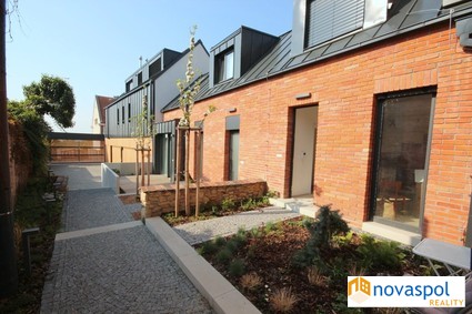 1+kk, 24m2 + předzahrádka, unikátní projekt Brevnovsky dvorek - Fotka 4