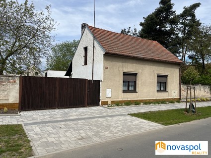 Rodinný dům 55 m2 s pozemkem 746 m² v obci Semice - Fotka 5