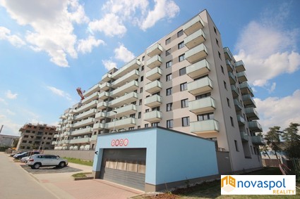 Nový byt 2+kk s balkonem, Ekocity Hostivař - Fotka 10