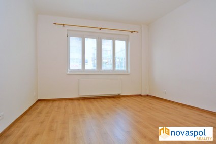 Cihlový 2+1, 50 m2 + balkon 2m2, Na Pankráci, Praha 4 Nusle. - Fotka 3