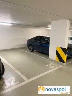Garážové stání, Praha 9, ulice Nad Smetankou - Fotka 3