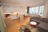3+kk, 95m2, Praha 1, kompletně zařízeno, neprůchozí pokoje