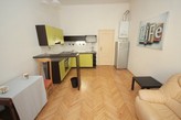 3+kk/B, 70m2, Praha 8 - Karlín, neprůchozí pokoje, u metra Křižíkova, částečně zařízeno nábytkem