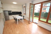 Novostavba: 2+kk 50m2 + předzahrádka 74m2, garáž, sklep, částečně zařízeno, Praha 10 - Hostivař