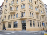 Obchodní prostor 230m2 + 100m2 sklepní skladové prostory, atraktivní lokalita u OC Stromovka