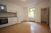 2+kk, 52m2, Praha 6 - Bubeneč, okna do vnitrobloku, kuchyňská linka včetně spotřebičů