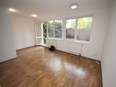 Nebytový prostor 85m2 + 30m2 předzahrádka, novostavba, ulice U Hostavického potoka, Praha 9