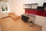 Garsoniera 19m2, u obchodního centra Park Hostivař, koupelna v bytě, wc přes chodbu