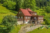 Horská chalupa 250m2 s pozemkem 4455m2, veškeré inženýrské sítě, vybavení v ceně, Desná III