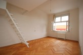 2+kk, 43m2, nezařízeno, u parku Jezerka