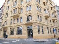 Obchodní prostor 230m2 + 100m2 sklepní skladové …